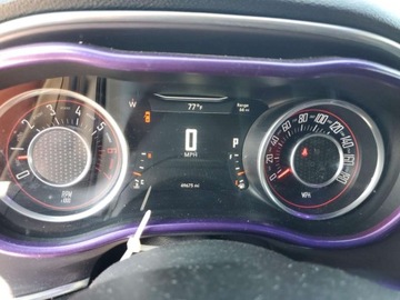 Dodge Challenger III 2016 Dodge Challenger RT Scat Pack 2016 6.4l 6.4 Benzyna 485KM, zdjęcie 9