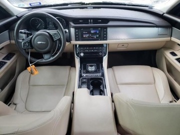 Jaguar XF II Sedan 3.0 V6 340KM 2016 Jaguar XF Jaguar XF Premium 3.0 Benzyna 340KM, zdjęcie 7
