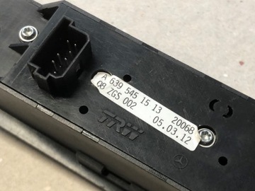MERCEDES PŘEPÍNAČ SKEL 639 A6395451513
