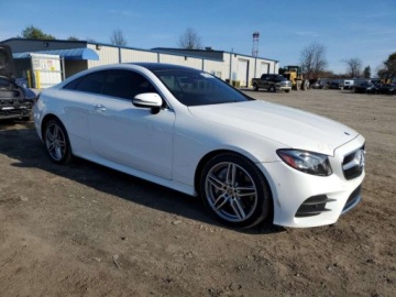 Mercedes Klasa E W213 2018 Mercedes-Benz Klasa E 400 4Matic 2018 3.0l 3.0 Benzyna 329KM, zdjęcie 4