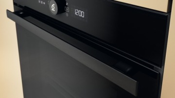 Whirlpool комплект Духовой шкаф WOI4S8CM1SBA + Микроволновая печь WMD44MB