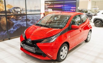 Toyota Aygo II Hatchback 5d 1.0 VVT-i 69KM 2017 Toyota Aygo 1.0 VVT-i X-play Benzyna 69KM, zdjęcie 2