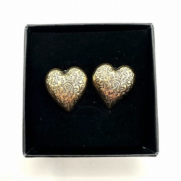 Klipsy srebrne serca w kolorze złotym i srebrnym z wytłaczanymi wzorami