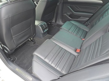 Volkswagen Passat B8 Variant Facelifting 2.0 TDI SCR 200KM 2022 Volkswagen Passat Variant Rline 200KM 4x4 Elegance, zdjęcie 10