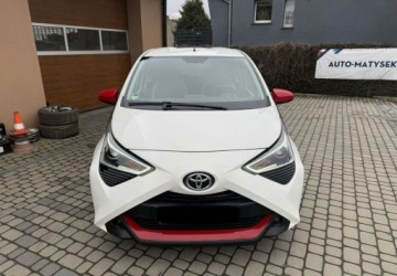 Toyota Aygo II Hatchback 3d Facelifting 1.0 VVT-i 72KM 2019 Toyota Aygo 1,0 72KM Klimatyzacja Benzyna 72KM, zdjęcie 2