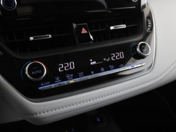 Toyota Corolla XII TS Kombi 2.0 Hybrid Dynamic Force 184KM 2019 Toyota Corolla FV23% 184KM kamera navi grzane, zdjęcie 24