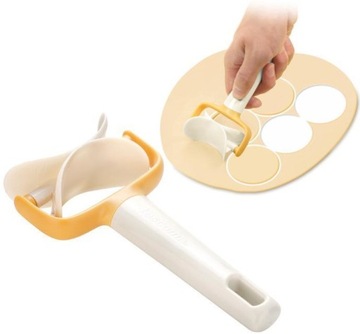 TESCOMA OBROTOWY WAŁEK WYKRAWACZ KÓŁEK DO PĄCZKÓW PIEROGÓW 7CM
