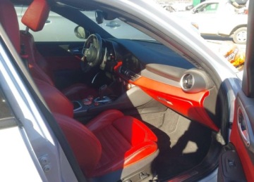 Alfa Romeo Giulia II 2021 Alfa Romeo Giulia ALFA ROMEO GIULIA TI SPORT RWD 2.0 Benzyna 284KM, zdjęcie 6
