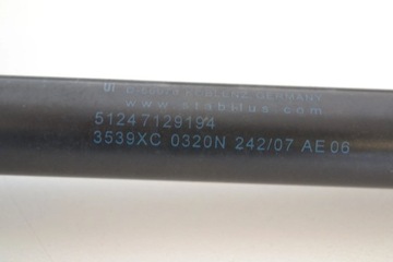 BMW 3 E90 E91 2007 PRAVÁ STRANA TLUMIČ KRYT ZADNÍ KUFRU