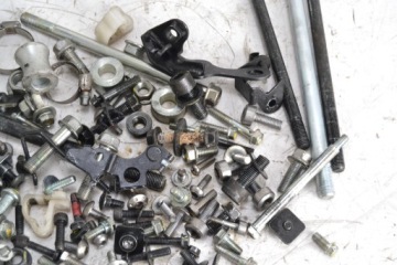 Винты крепления рамы HONDA CB 600 HORNET PC41