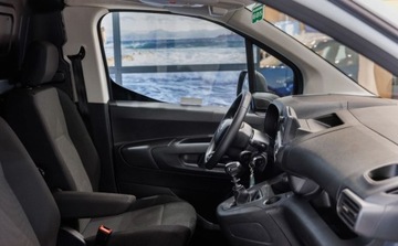 Toyota 2022 Toyota Proace City City 1.5 D-4D Standard 2,3t Active 1.5 Diesel 102KM, zdjęcie 16