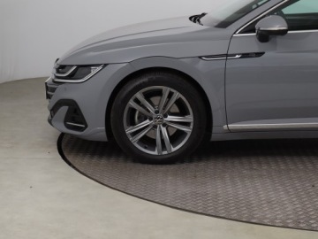 Volkswagen Arteon Fastback Facelifting 1.5 TSI 150KM 2022 VW Arteon 1.5 TSI, Salon Polska, Skóra, Navi, zdjęcie 13
