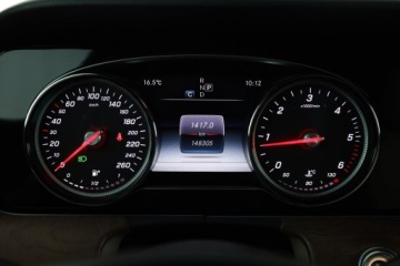 Mercedes Klasa E W213 Limuzyna 2.0 220d 194KM 2018 Mercedes E E 220 d, Salon Polska, 191 KM, 4X4, zdjęcie 7