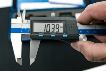 ЭЛЕКТРОННЫЙ ЦИФРОВОЙ ШТАНВЕРТ 150 ММ ОГРАНИЧЕНИЕ 0,01 ММ