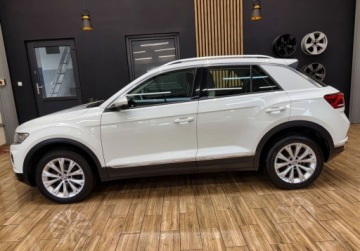 Volkswagen T-Roc I SUV 1.5 TSI ACT 150KM 2019 Volkswagen T-Roc 1.5TSI 150KM bezwypadkowy DSG VIRTUAL FULL LED KAMERA, zdjęcie 2