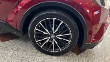 Toyota C-HR I 2018 Toyota C-HR 1.8 Hybryda Bardzo ladny stan Czarny dach Navi Kamera MOZLIWA, zdjęcie 14