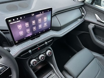 Skoda Kodiaq II 2025 Skoda Kodiaq Selection 1.5 TSI iV PHEV 204 KM plug, zdjęcie 8