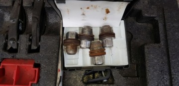 RANGE ROVER SPORT L320 FL НАБОР ИНСТРУМЕНТОВ ДЛЯ ВСТАВКИ ИЗ ПЕНОСТРОЕНИЯ ТРЕУГОЛЬНЫЙ ПОДЪЕМНИК