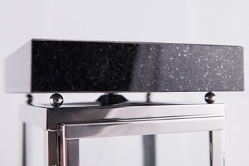 Серебряный надгробный фонарь, нержавеющая сталь + гранит.