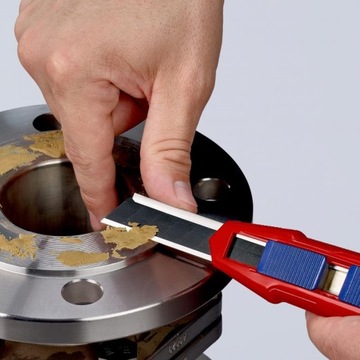 Нож Knipex с ломающимся лезвием CutiX Knife 18 мм