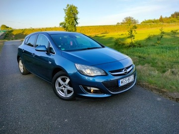 Opel Astra J Hatchback 5d 1.6 Turbo ECOTEC 180KM 2012 OPEL ASTRA J*1.6 TURBO*MOC-180PS*LED* BI-XENON*SKÓRA*NAGŁOŚNIENIE INFINITY*, zdjęcie 5