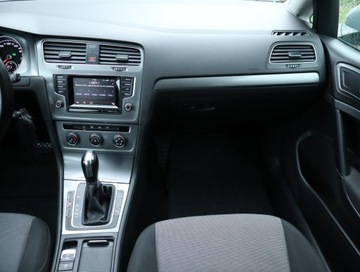 Volkswagen Golf VII Variant 1.6 TDI CR DPF BlueMotion Technology 105KM 2014 VW Golf 1.6 TDI, Salon Polska, Serwis ASO, zdjęcie 7