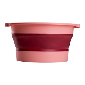 Розовая складная чаша для педикюра.