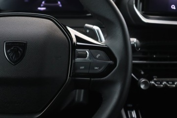 Peugeot 2008 II SUV 1.2 PureTech 130KM 2023 Peugeot 2008 1.2 PureTech, Salon Polska, zdjęcie 17