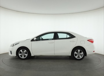 Toyota Corolla XI Sedan 1.4 D-4D 90KM 2014 Toyota Corolla 1.4 D-4D, Salon Polska, Serwis ASO, zdjęcie 2