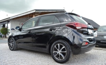 Hyundai i20 II Hatchback 5d Facelifting KAPPA 1.2 MPI 75KM 2018 Hyundai i20 Bezwypadkowy - Niski przbieg - OPLACONY - Super Stan 1.2 75KM, zdjęcie 17