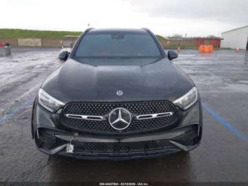 Mercedes GLC C254/X254 2023 Mercedes-Benz GLC 300 4matic, 2023r., 4x4, 2.0L 2.0 Hybryda 255KM, zdjęcie 6