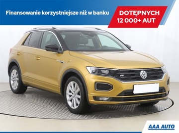 Volkswagen T-Roc SUV 2.0 TSI 190KM 2018 VW T-Roc 2.0 TSI 4Motion, Salon Polska