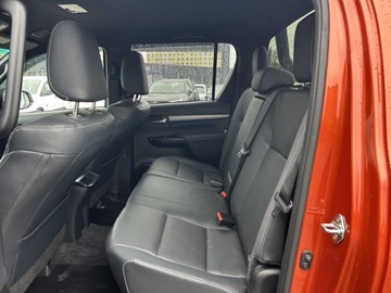 Toyota Hilux VIII Podwójna kabina Facelifting 2.8 D-4D 204KM 2023 Toyota Hilux 2.8 D-4D Double Cab Invincible 4x4 To, zdjęcie 22