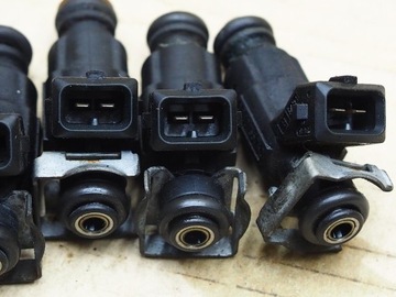 MERCEDES 1.8 2.3 2.8 3.2 ИНЖЕКТОР 0280155742