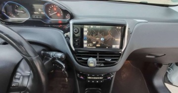 Peugeot 2008 I SUV 1.6 BlueHDi 120KM 2015 Peugeot 2008 Peugeot 2008 BlueHDi FAP 120 STOP amp START Business-Line, zdjęcie 8