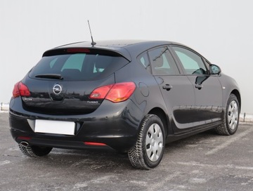 Opel Astra J Hatchback 5d 1.4 Turbo ECOTEC 140KM 2011 Opel Astra 1.4 T, Klima, Tempomat, Parktronic, zdjęcie 4