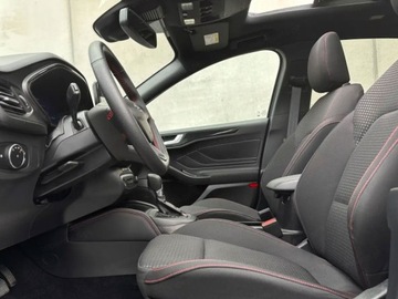 Ford Focus IV Hatchback Facelifting 1.0 EcoBoost MHEV 155KM 2025 Od ręki - ST-Line X 1.0 EcoBoost 155KM / Hak, Dach panoramiczny, zdjęcie 3