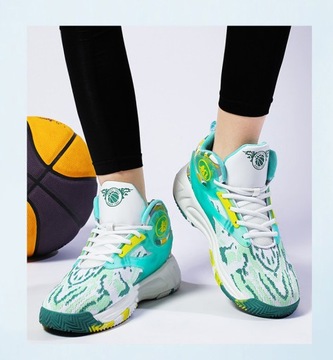 Баскетбольные кроссовки с сетчатой ​​поверхностью, звук трения, настоящая спортивная обувь