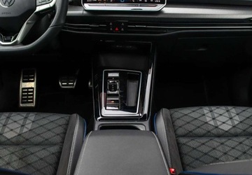 Volkswagen Golf VIII Variant 1.5 eTSI 150KM 2024 Volkswagen Golf 1.5TSI e 150KM R-Line, Okno Panoramiczne, Fotele Podgrzewa, zdjęcie 17