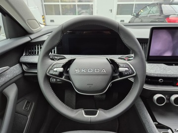 Skoda Superb III Liftback Facelifting 1.5 TSI 150KM 2025 Skoda Superb Selection 1.5 TSI DSG Auto z placu, zdjęcie 28