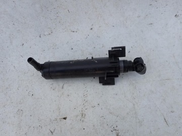 AUDI A4 B8 8K LIFT 11-15 DYSZA SPRYSKIWACZ PRAWY