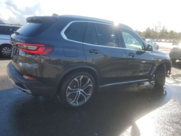 BMW X5 G05 2022 BMW X5 xDrive40i 2022 3.0 Benzyna 335KM, zdjęcie 3