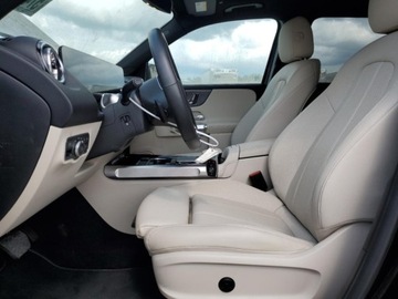 Mercedes GLB 2022 Mercedes-Benz GLB 2022 MERCEDES-BENZ GLB 250 2.0 Benzyna 221KM, zdjęcie 7