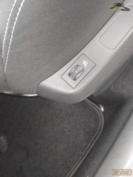 Citroen C4 II Hatchback 5d 1.6 16v VTi 120KM 2011 Citroen C4 1,6 16V 120KM klimatronik alu grz.fotele. oplacony 1.6 Benzyna, zdjęcie 14