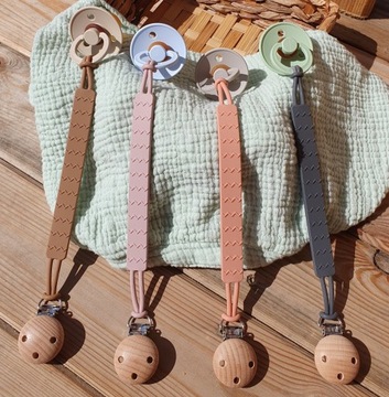 вешалка для соски, прорезыватель, 2в1. 11 цветов. Большой выбор клипов. ГРАВЕР.