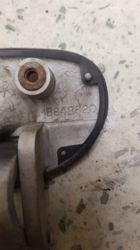 KLIKA DVEŘE LEVÝ ZADNÍ H89 MITSUBISHI GALANT VII