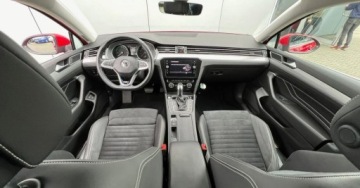 Volkswagen Passat B8 2020 Volkswagen Passat DSG PlugIn LED Webasto Bezwypadkowy Piekny kolor Faktu, zdjęcie 24