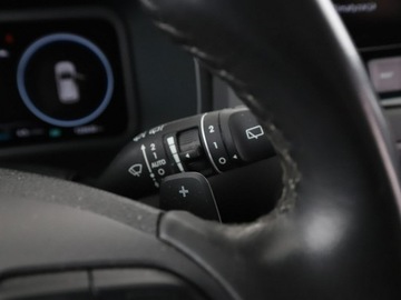 Hyundai Kona I Crossover Facelifting 1.6 GDI Hybrid 141KM 2022 Hyundai Kona XLine+ HEV automat navi kamera, zdjęcie 31