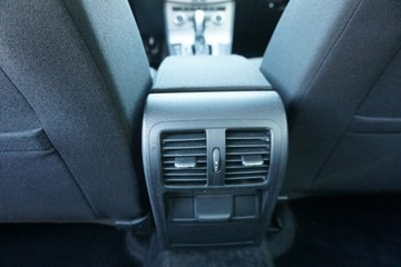 Volkswagen Passat B7 Variant 2.0 TDI CR DPF BlueMotion 140KM 2012 Volkswagen Passat sprawdzony na długich trasach,, zdjęcie 19