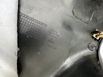 ОБИВКА БАГАЖНИКА GRAND CHEROKEE WK2 СЛЕВА